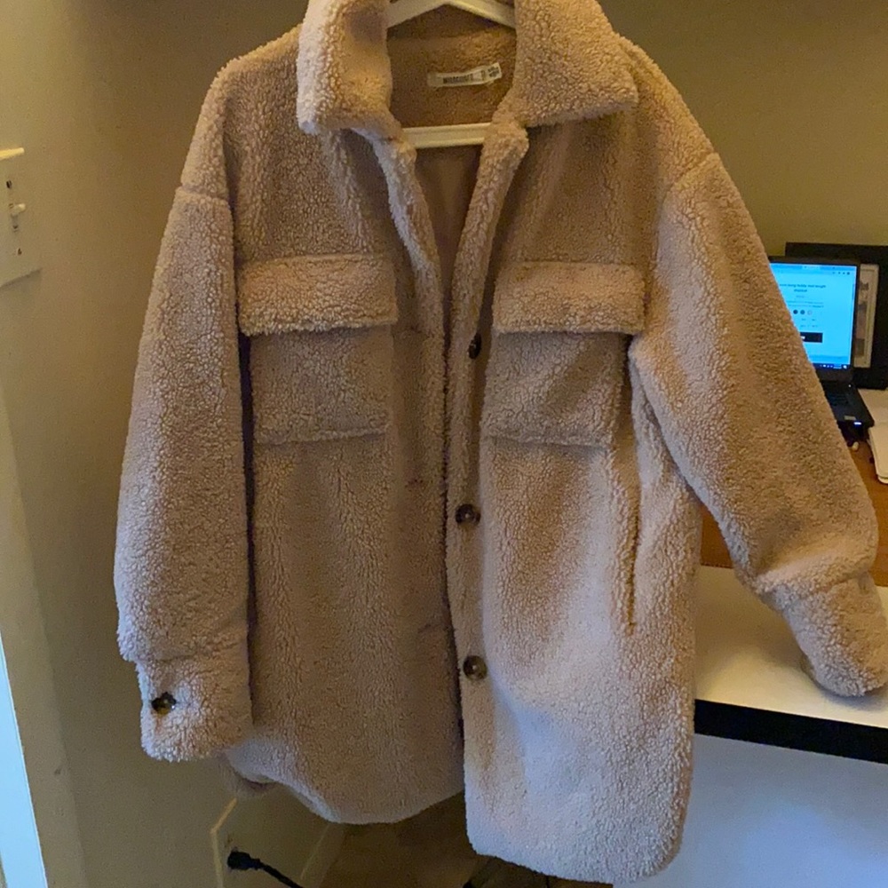 Beautiful Cream Mid Length Jacket!
